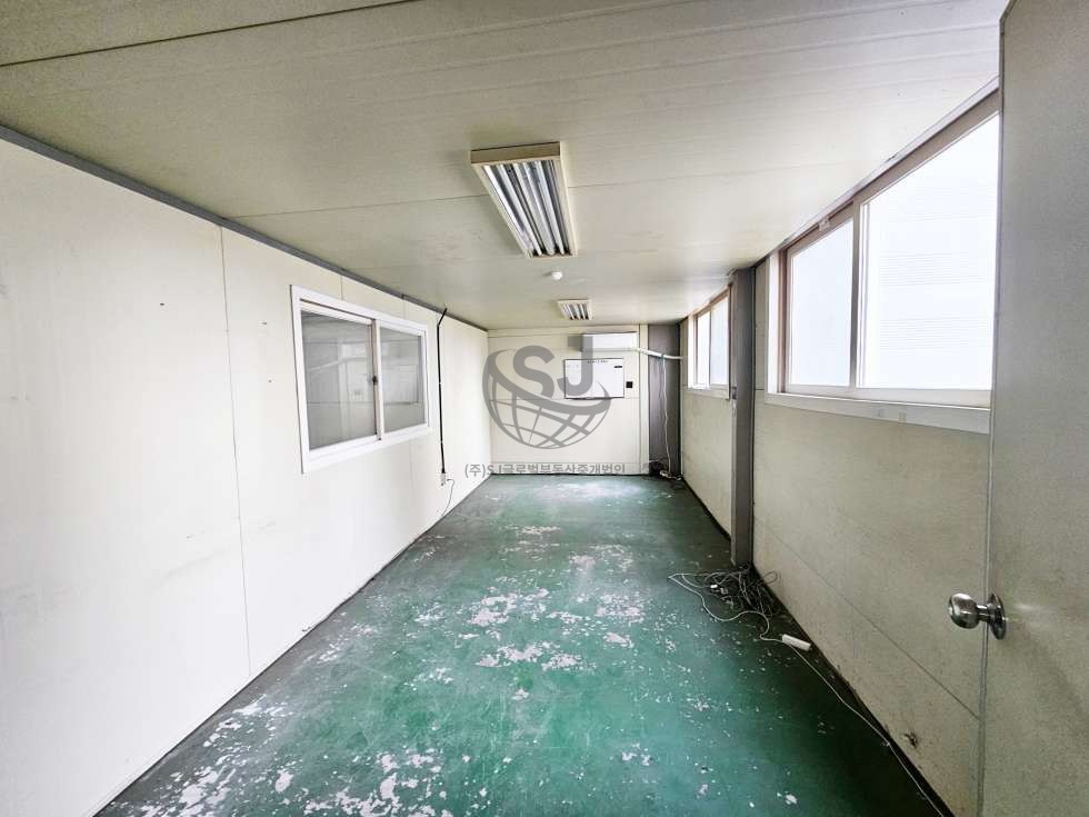 경기 시흥시 정왕동 에어배관보유, 사무실에어컨보유, 화장실온수가능, 호이스트, 높은층고 월세 매물번호 12737 사진 4