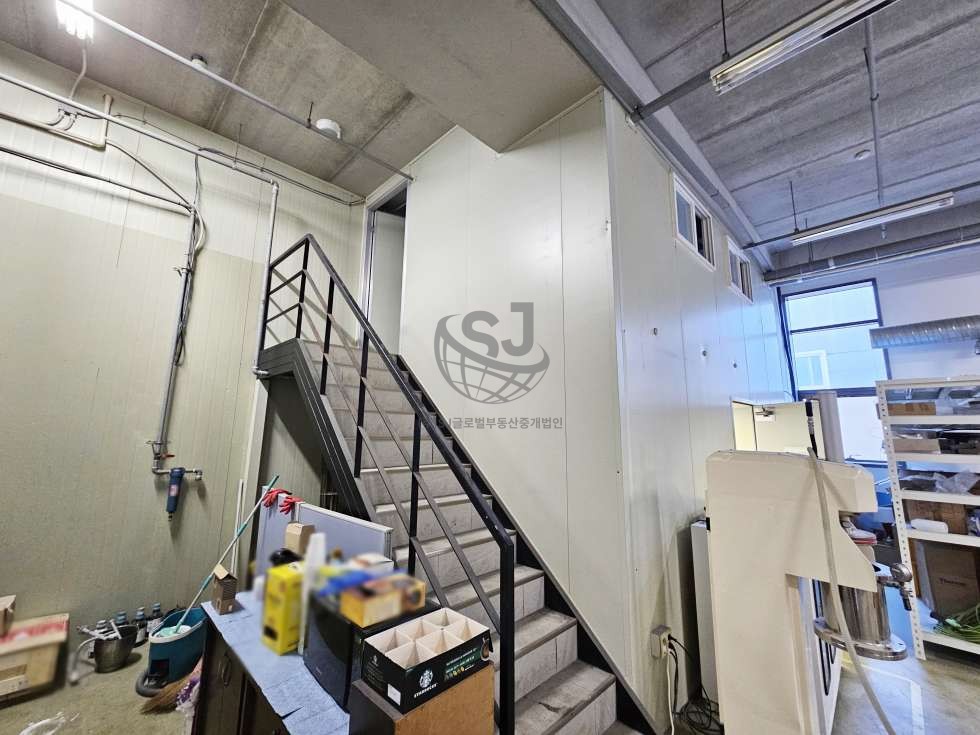경기 안산단원구 원시동 역세권, 컨디션좋음, 복층구조, 공간분리좋음, 지식산업센터 월세 매물번호 12671 사진 4