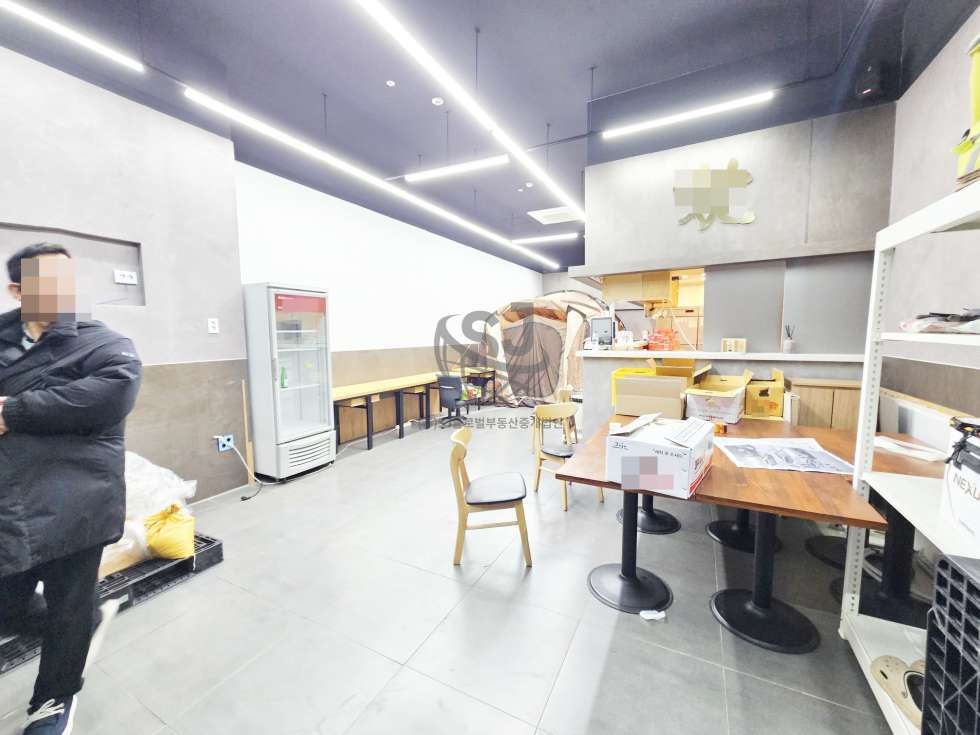 경기 안산단원구 신길동 지식산업센터, 역세권, 컨디션좋음, 유동인구좋음, 식당시설완비 월세 매물번호 12667 사진 2
