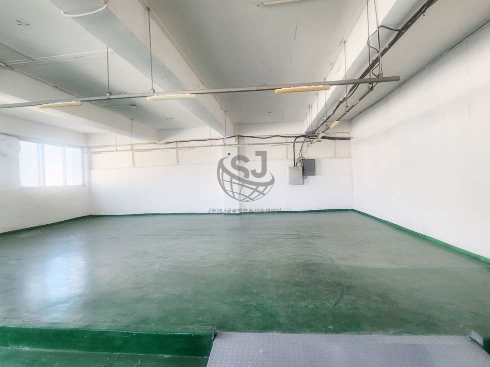 경기 시흥시 정왕동 즉시입주가능, 전력충분, 컨디션좋음, 화물리프트 월세 매물번호 12538 사진 2