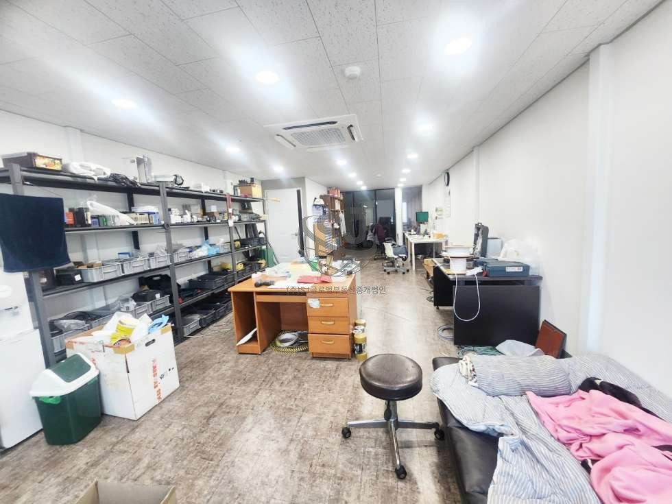 경기 안산단원구 신길동 지식산업센터, 냉온풍기, 씽크대사용가능, 역세권, 컨디션좋음 매매 매물번호 12508 사진 1