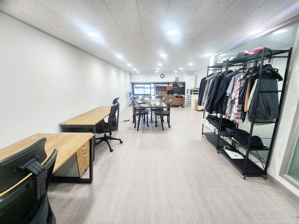 경기 안산단원구 신길동 지식산업센터, 냉온풍기, 씽크대사용가능, 역세권, 컨디션좋음 매매 매물번호 12508 사진 2