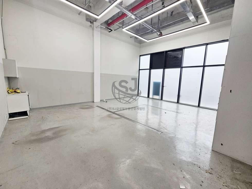 경기 안산단원구 신길동 지식산업센터, 역세권, 컨디션좋음, 즉시입주 매매 매물번호 12405 사진 4