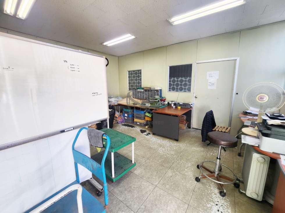 경기 안산단원구 성곡동 층고높음, 공간분리좋음, 전력좋음, 컨디션좋음 매매 매물번호 12313 사진 2
