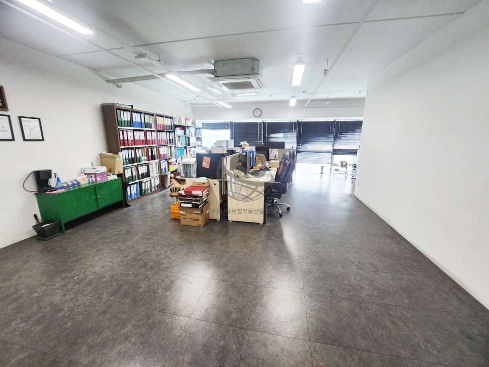 경기 시흥시 정왕동 지식산업센터, 복층구조, 시스템에어컨, 컨디션좋음 매매 매물번호 12309 사진 3