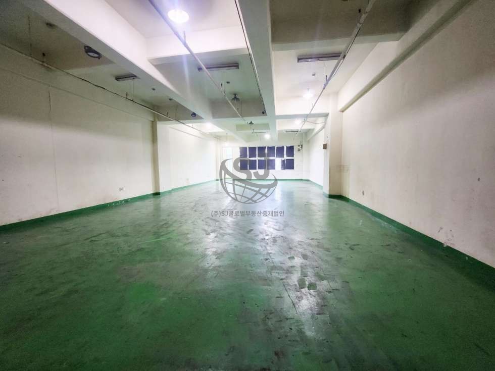 경기 시흥시 정왕동 지식산업센터, 즉시입주가능, 화물엘리베이터, 컨디션좋음 월세 매물번호 12296 사진 2