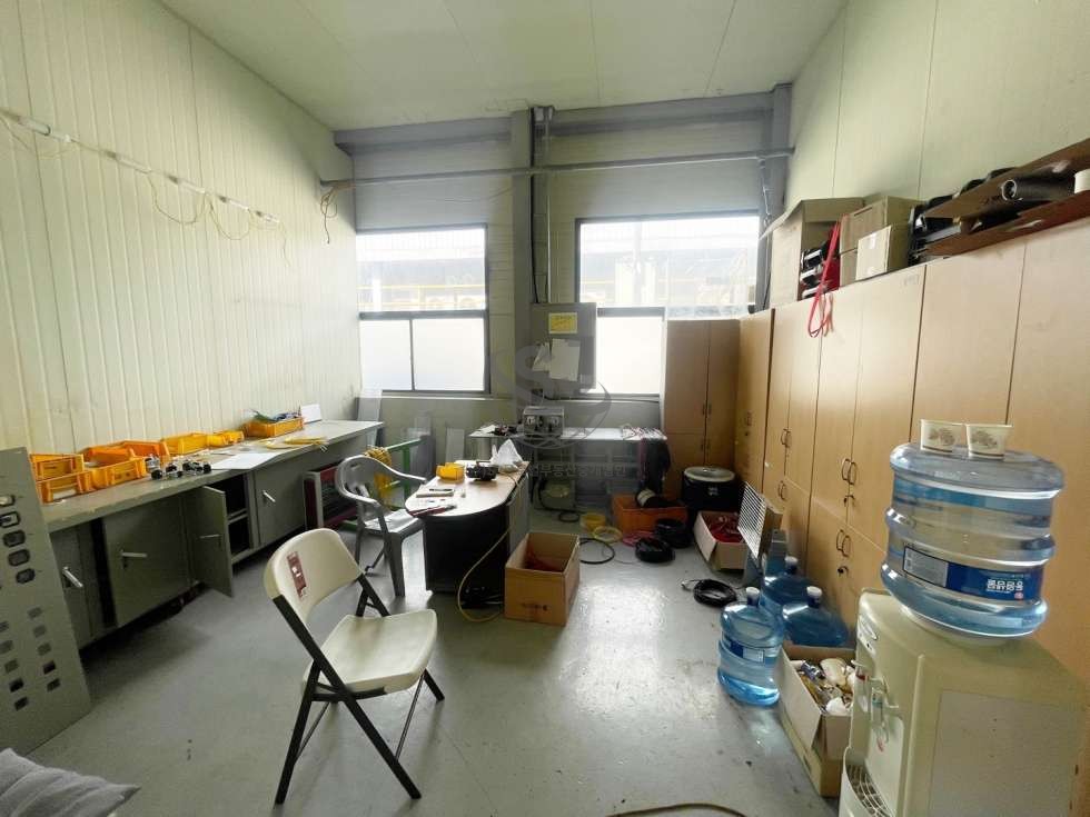 경기 안산단원구 성곡동 호이스트, 전력충분, 높은층고, 사무동별도보유 월세 매물번호 12143 사진 5