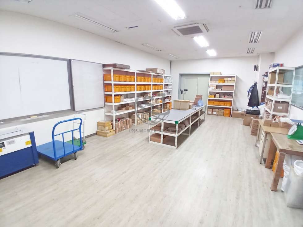 경기 안산단원구 신길동 컨디션좋음, 칸막이공사완료, 별도사무실, 콤프레샤 매매 매물번호 12081 사진 1