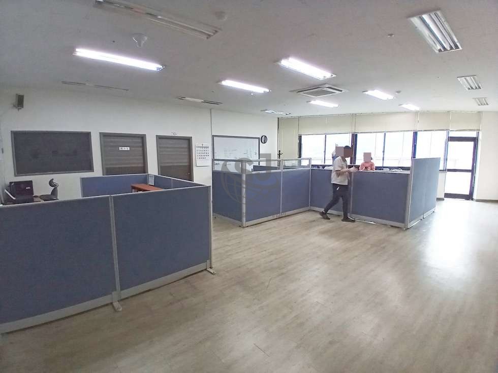 경기 안산단원구 신길동 컨디션좋음, 칸막이공사완료, 별도사무실, 콤프레샤 매매 매물번호 12081 사진 2