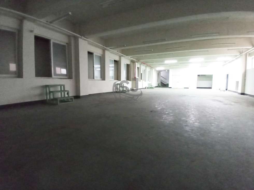 경기 안산단원구 성곡동 주차공간좋음, 전력충분, 차량진입가능, 리프트보유 월세 매물번호 12038 사진 2