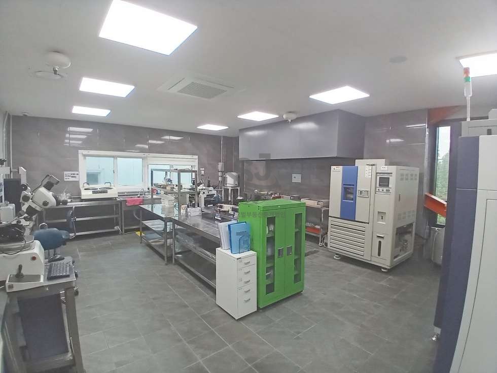 경기 안산단원구 초지동 대로변공장,컨디션좋음, 잔력충분, 화물엘리베이터 매매 매물번호 12028 사진 2