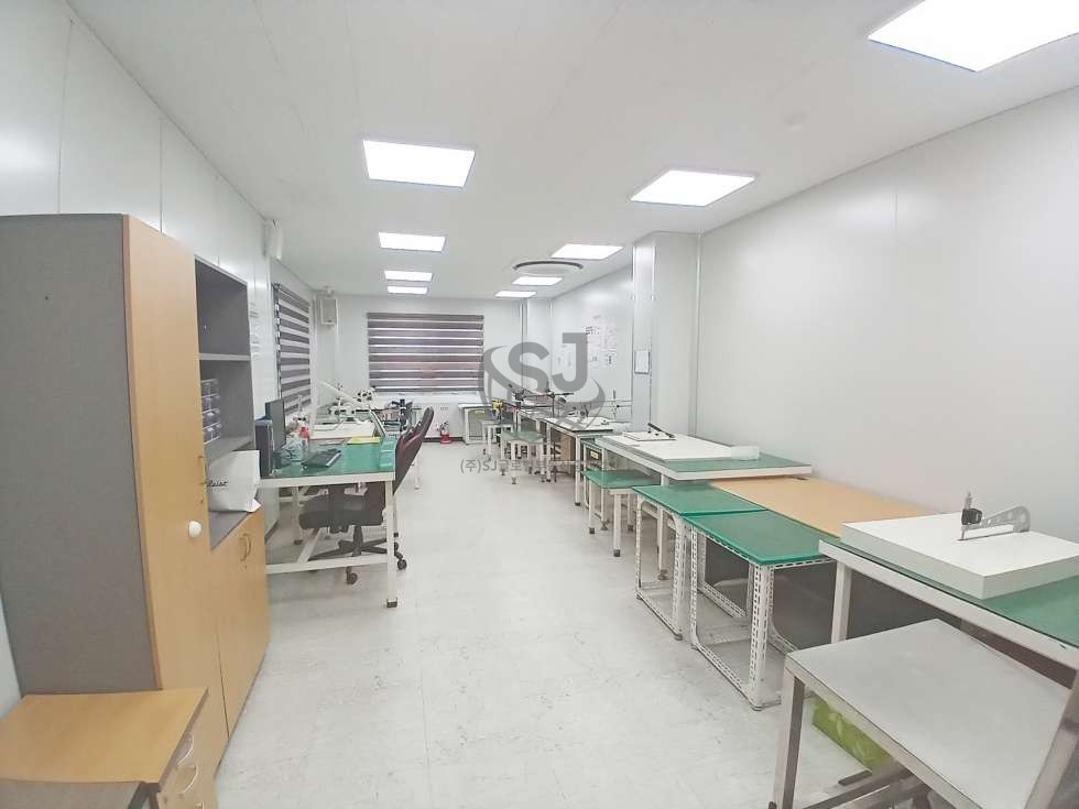 경기 안산단원구 초지동 대로변공장,컨디션좋음, 잔력충분, 화물엘리베이터 매매 매물번호 12028 사진 3