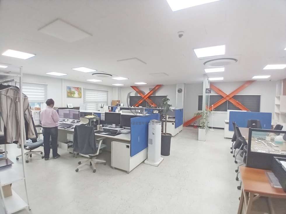 경기 안산단원구 초지동 대로변공장,컨디션좋음, 잔력충분, 화물엘리베이터 매매 매물번호 12028 사진 4