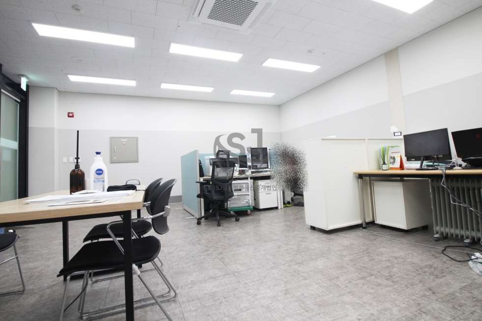 경기 안산단원구 신길동 지식산업센터, 역세권, 컨디션좋음, 편의시설좋음 매매 매물번호 11700 사진 2