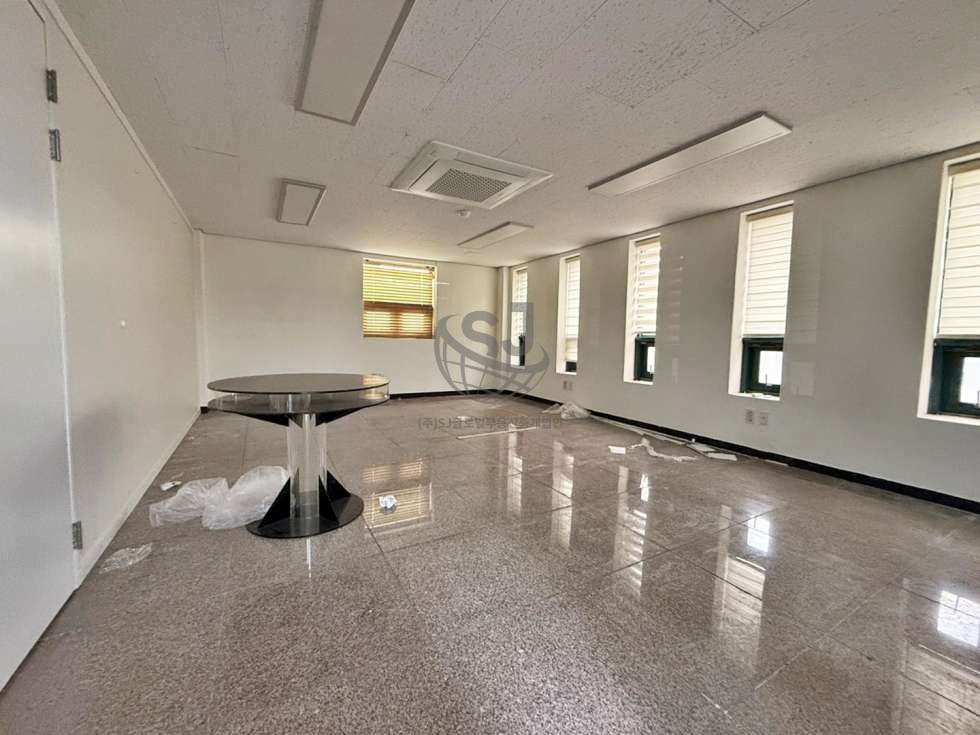 경기 안산단원구 목내동 용도변경 가능, 넓은 작업 공간, 컨디션좋음, 호이스트 매매 매물번호 11723 사진 5