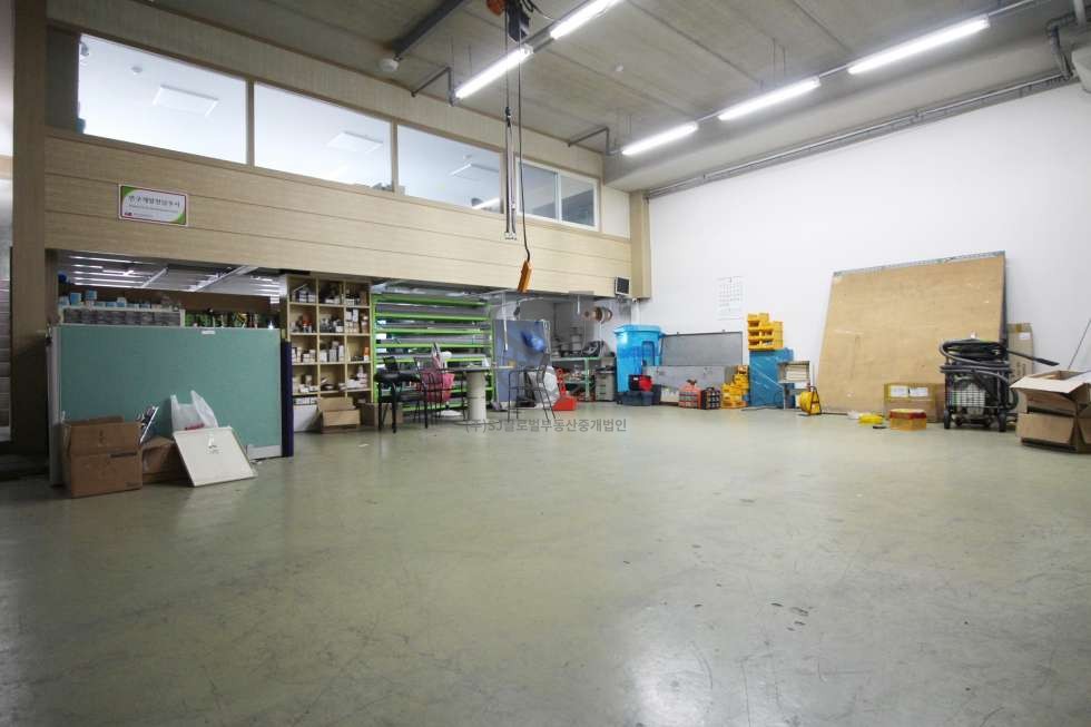 경기 안산단원구 원시동 지식산업센터, 역세권, 컨디션좋음, 편의시설좋음 매매 매물번호 11150 사진 2