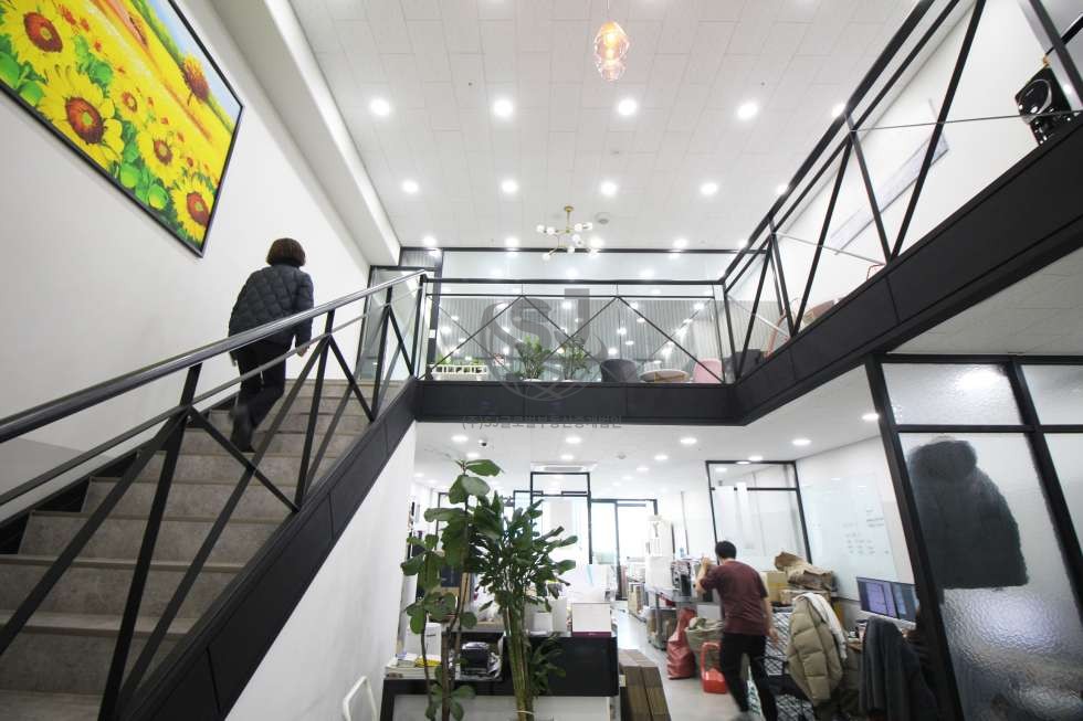 경기 안산단원구 신길동 인테리어좋음, 복층구조, 역세권, 드라이브인 매매 매물번호 11047 사진 1