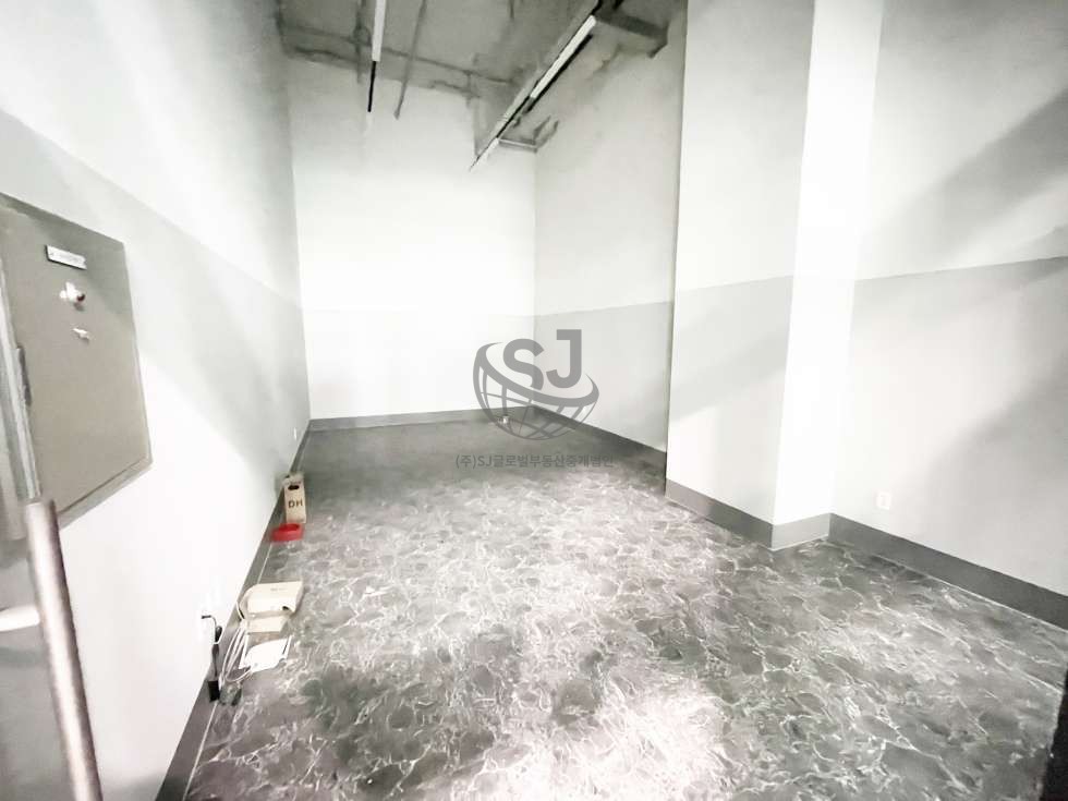경기 안산단원구 신길동 지식산업센터, 역세권, 컨디션좋음, 편의시설좋음, 즉시입주 매매 매물번호 10742 사진 1