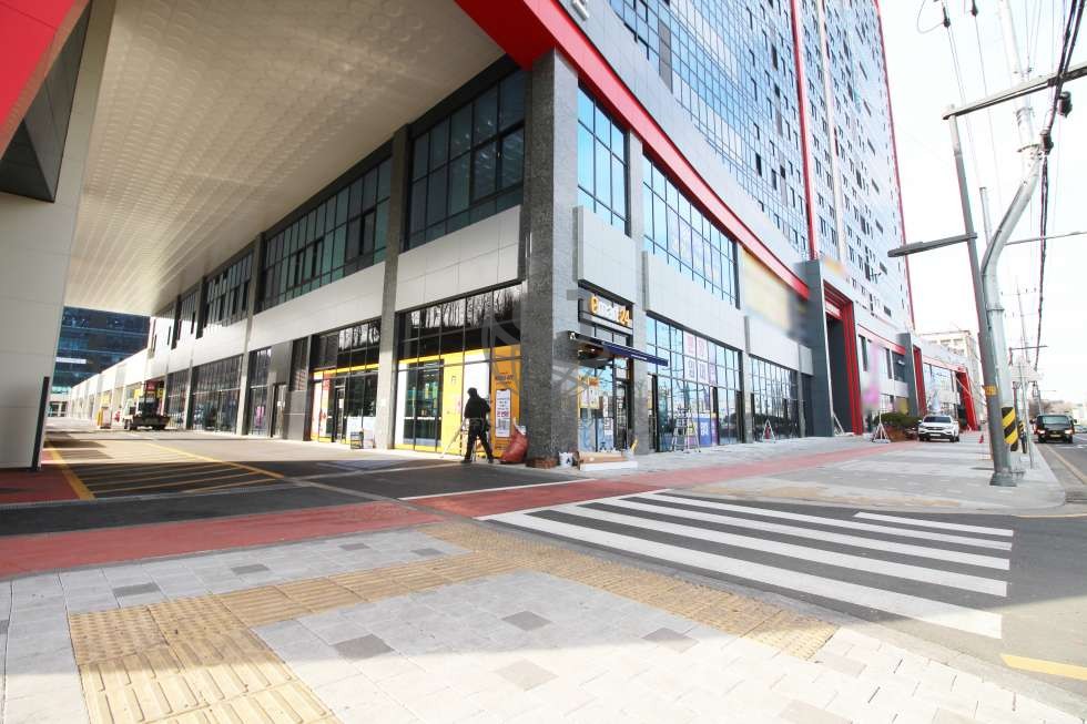 경기 안산단원구 신길동 1229 현장사진, , 지식산업센터, 역세권, 편의시설좋음 매물번호 10154 사진 1