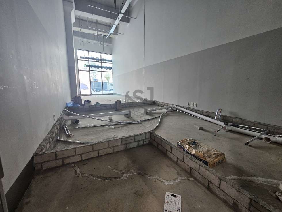 경기 안산단원구 신길동 지식산업센터, 역세권, 편의시설좋음, 컨디션좋음 월세 매물번호 12393 사진 1