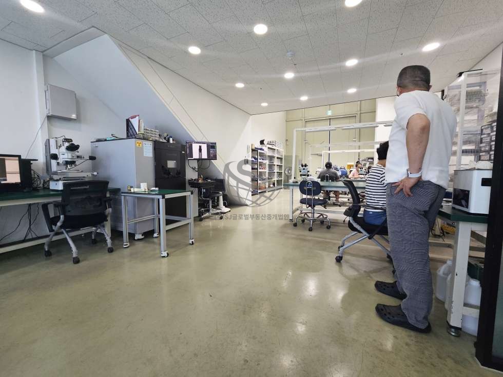 경기 안산단원구 신길동 지식산업센터, 냉온풍기, 씽크대사용가능, 역세권, 컨디션좋음 월세 매물번호 12943 사진 2